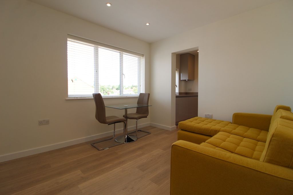 Property photo 3 of 7 1022454