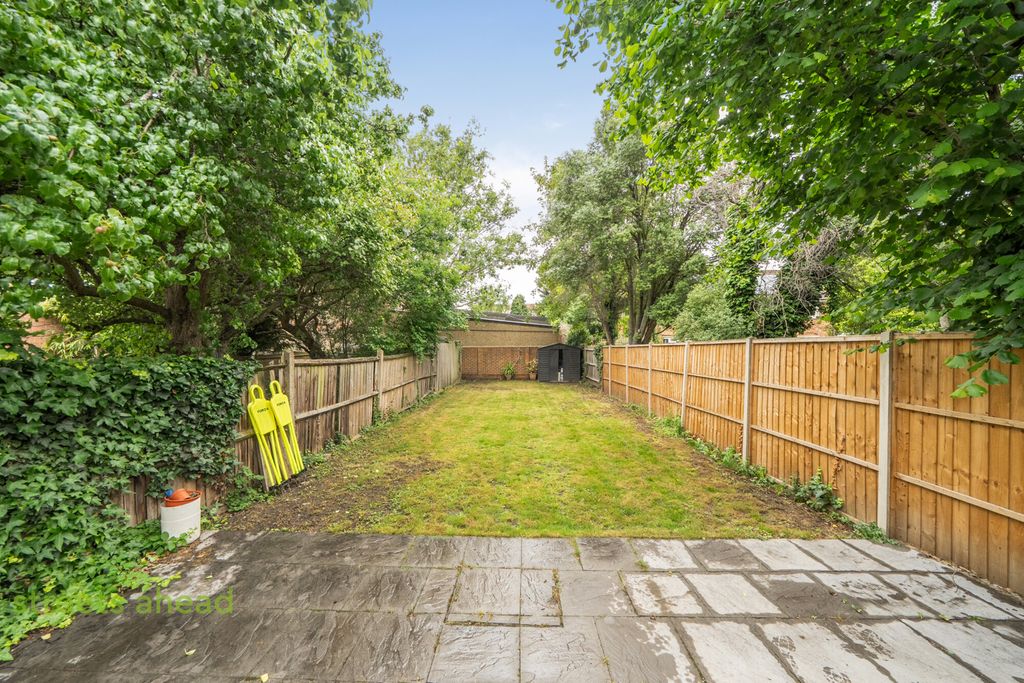 Property photo 3 of 19 F70Afb5c-53A4-488...