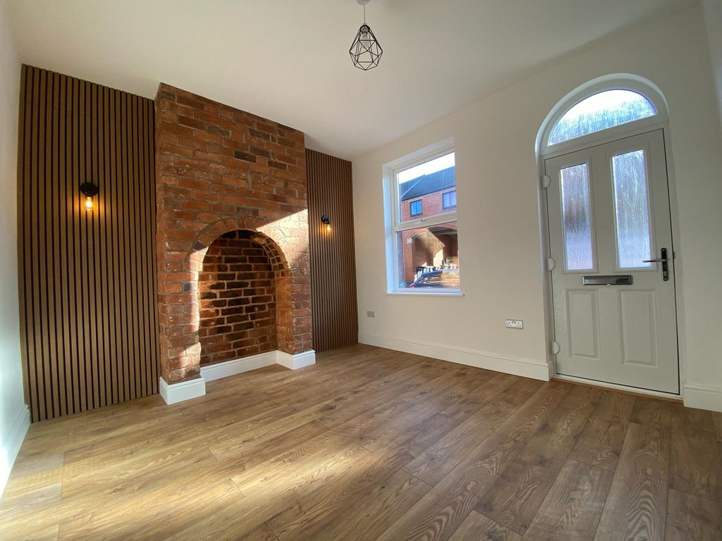 Property photo 2 of 14 Living Room