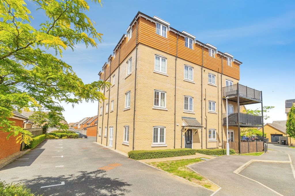 Property photo 1 of 17