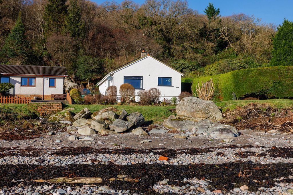 Property photo 3 of 16
