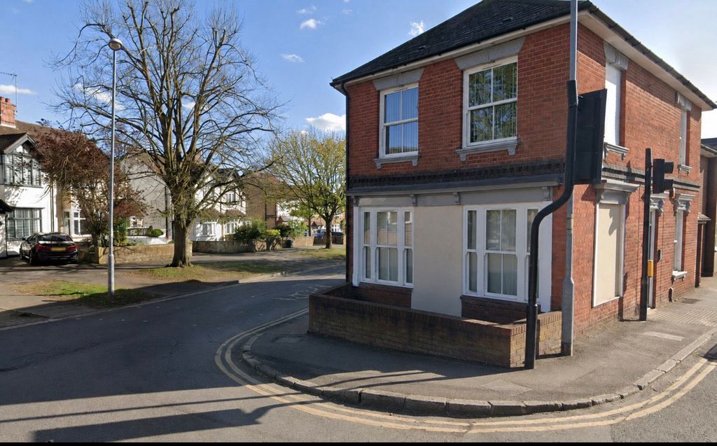 Property photo 3 of 19