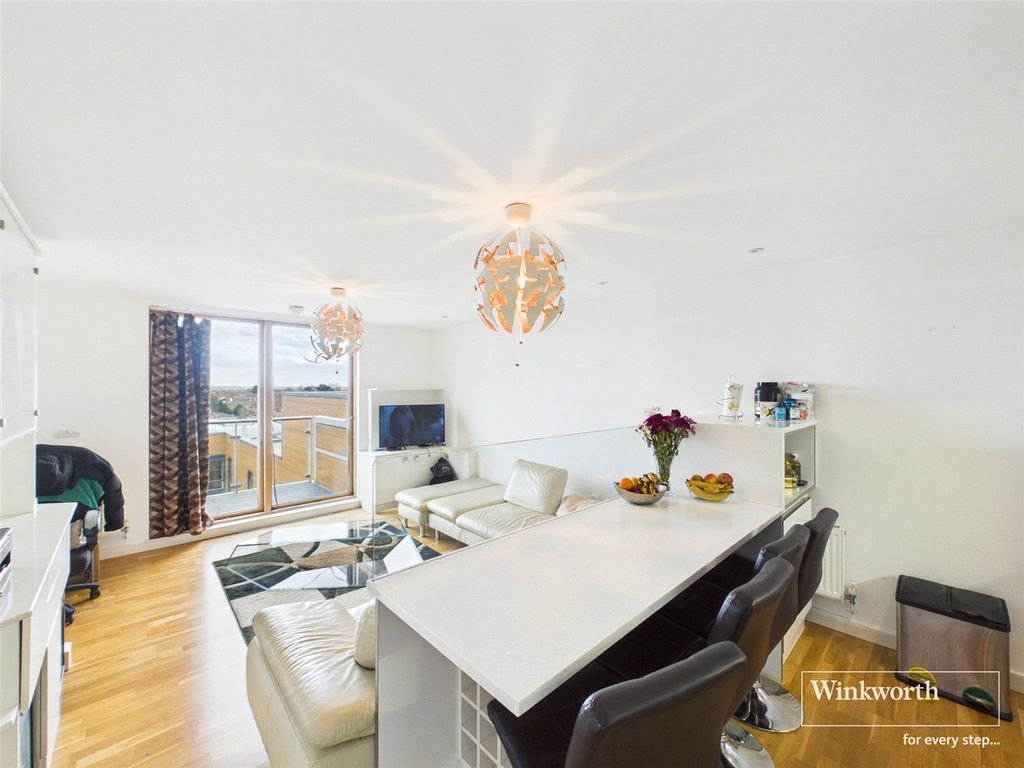 Property photo 3 of 23 Picture No. 07