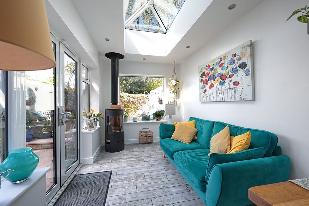 Property photo 2 of 22 4107685