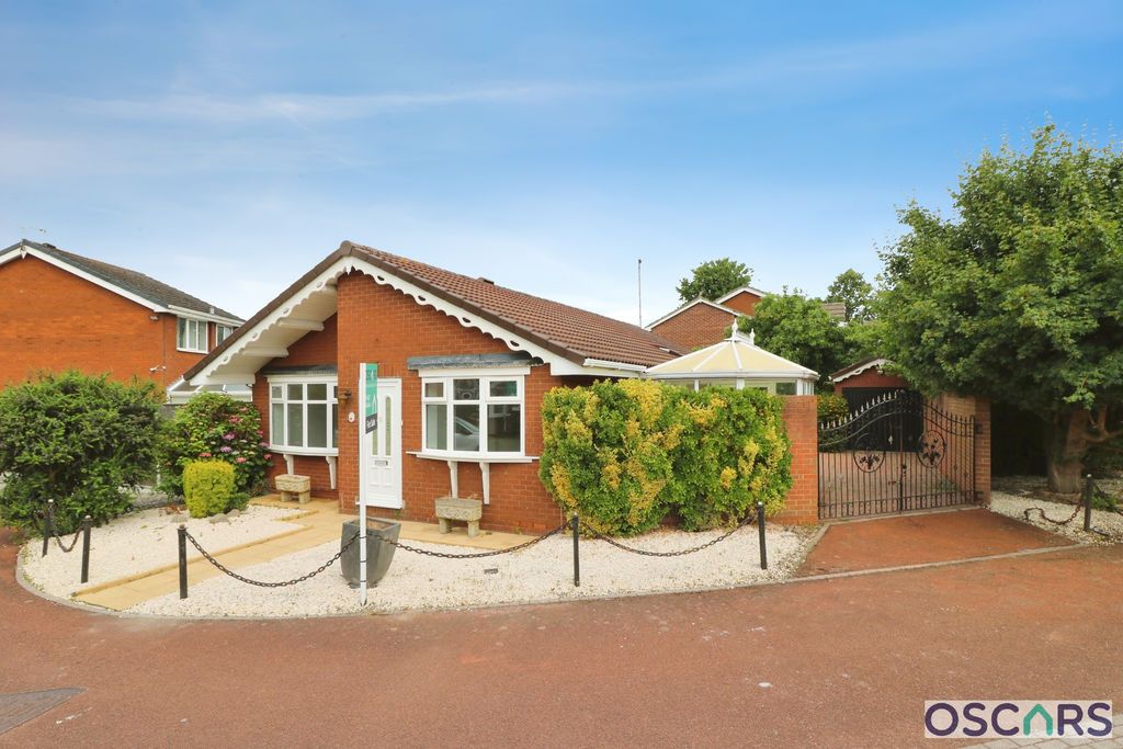 Property photo 1 of 16 Photo 17