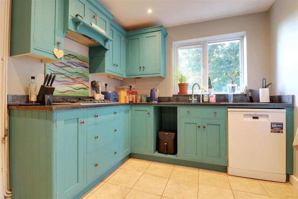 Property photo 3 of 22 Img_1397-Img_1399.Jpg