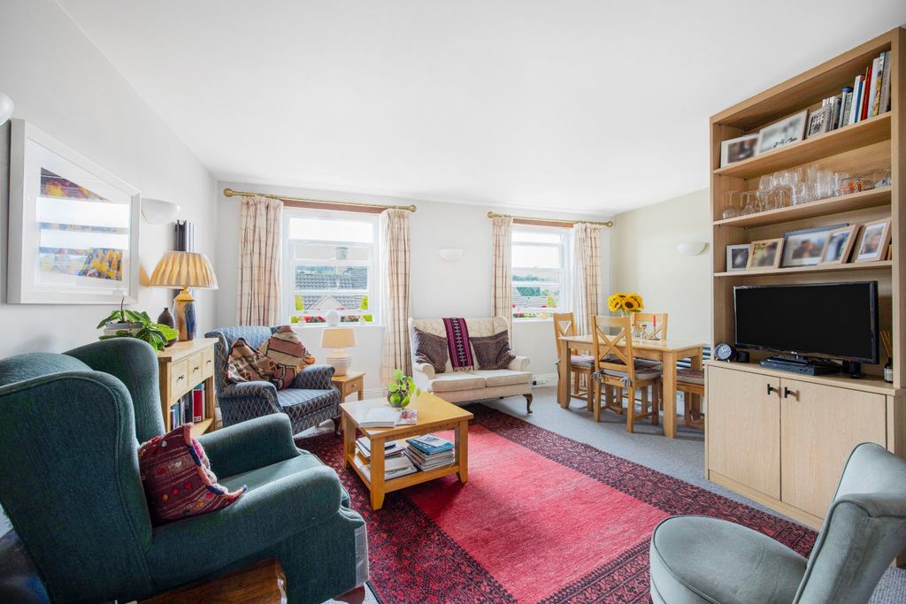 Property photo 2 of 36 Picture No. 37
