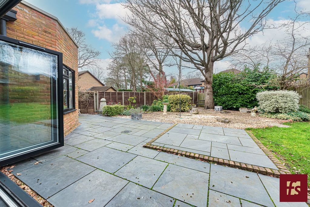 Additional image 28 of 4 bed detached house for saleChaucer Road, Crowthorne, Berkshire RG45