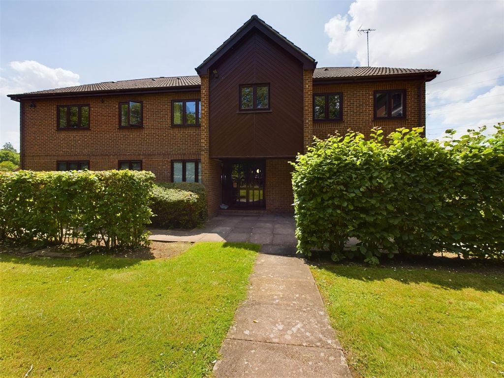 Property photo 1 of 8 Cam01291G0-Pr0410-Still012.Jpg