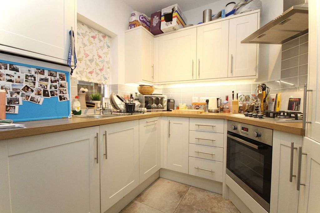 Property photo 3 of 5