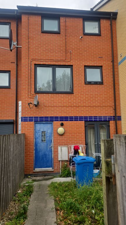 Property photo 1 of 5