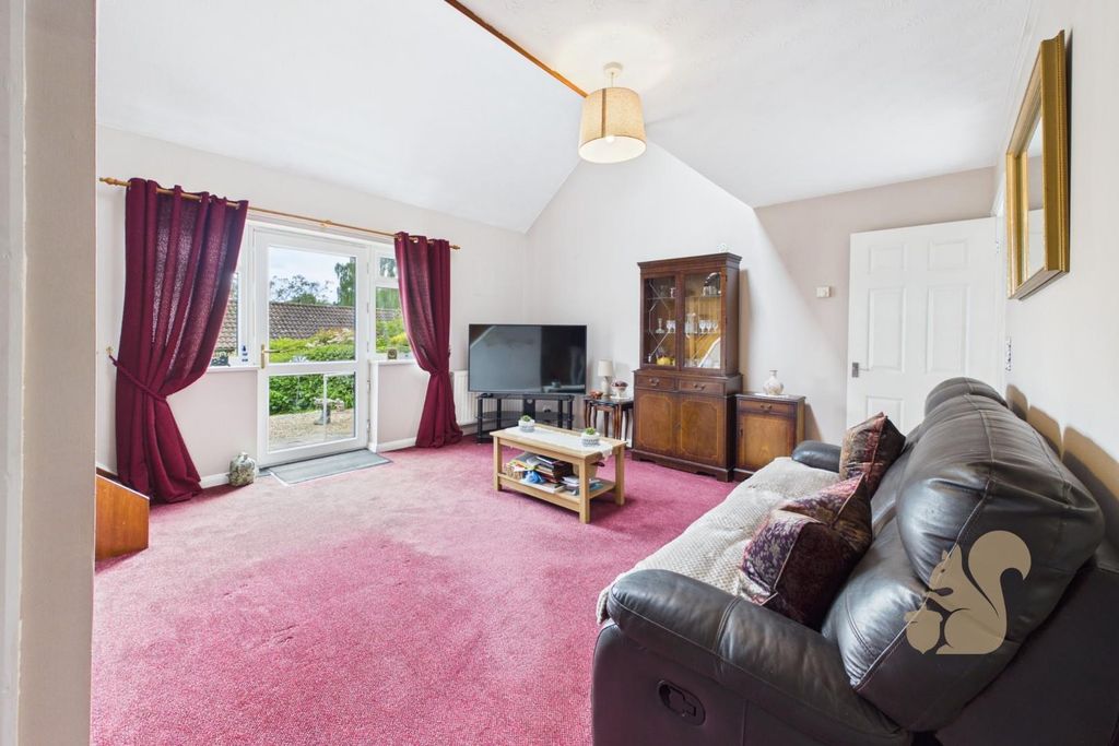 Property photo 3 of 10 Living Room