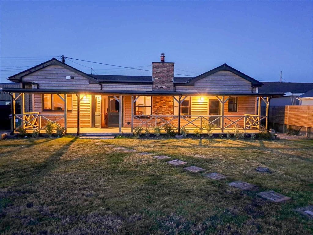 Property photo 1 of 14 Rear