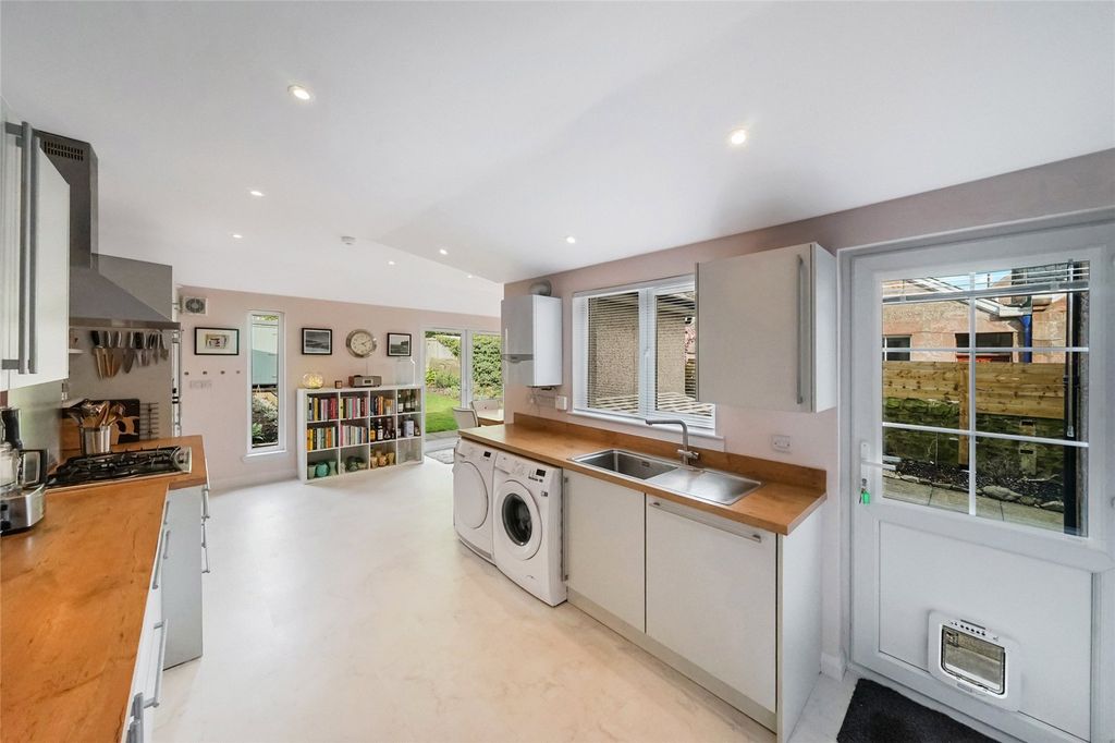 Additional image 10 of 3 bed semi-detached house for saleWalker Terrace, Tillicoultry, Clackmannanshire FK13