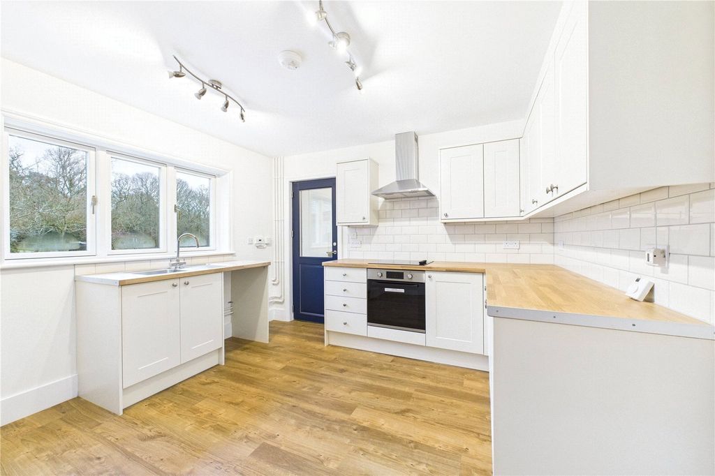 Property photo 2 of 13 Picture No. 04