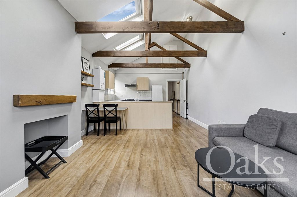 Property photo 2 of 8 Picture No. 04