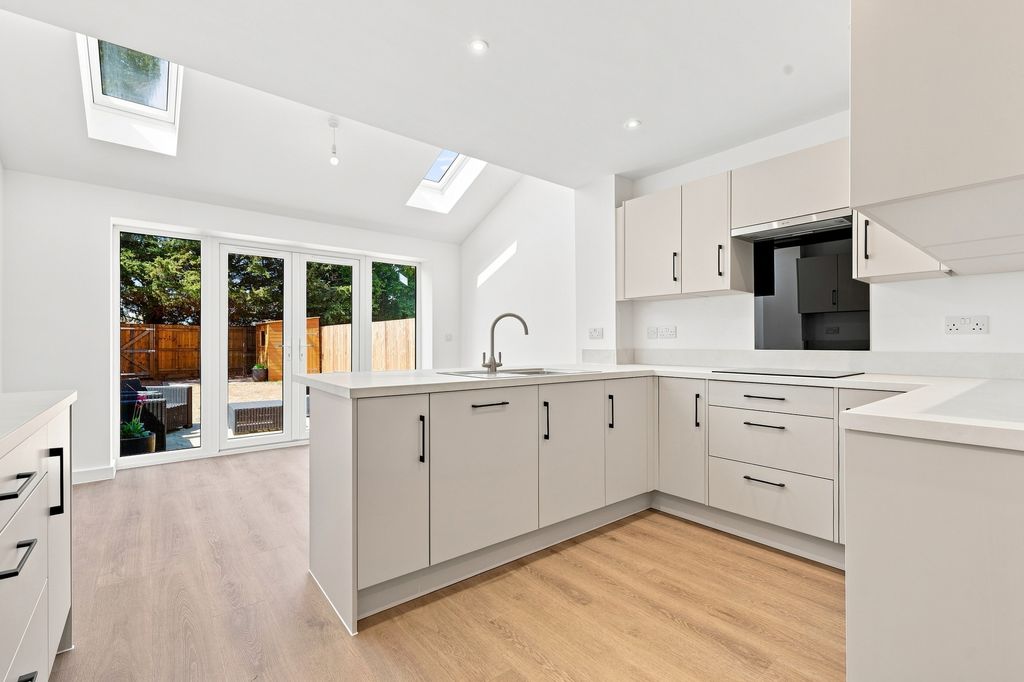Property photo 2 of 26 11_Img_4164
