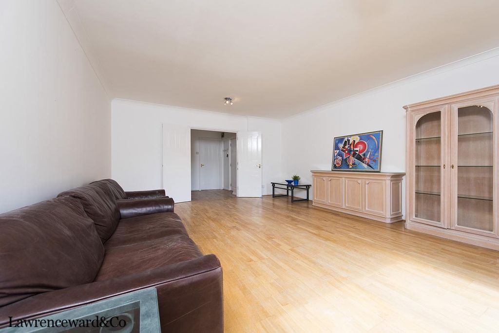 Property photo 3 of 13 W (3).Jpg