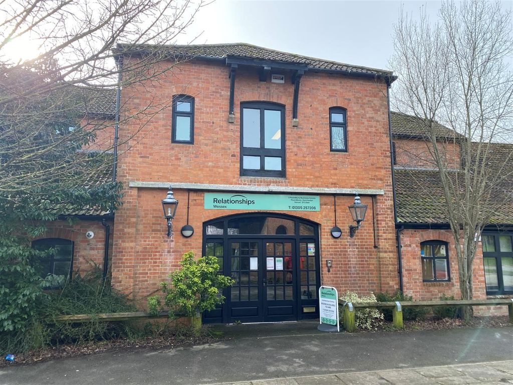 Property photo 1 of 11 External Front Image 1.Jpg