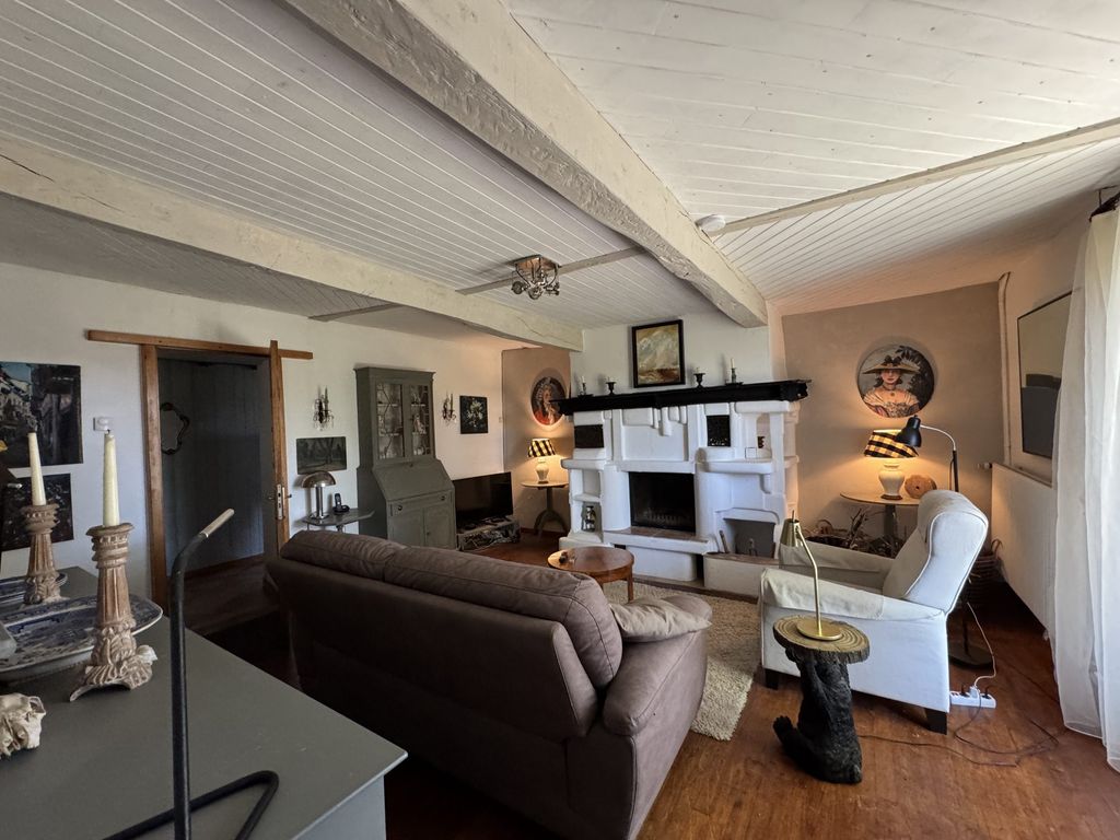 Property photo 3 of 29