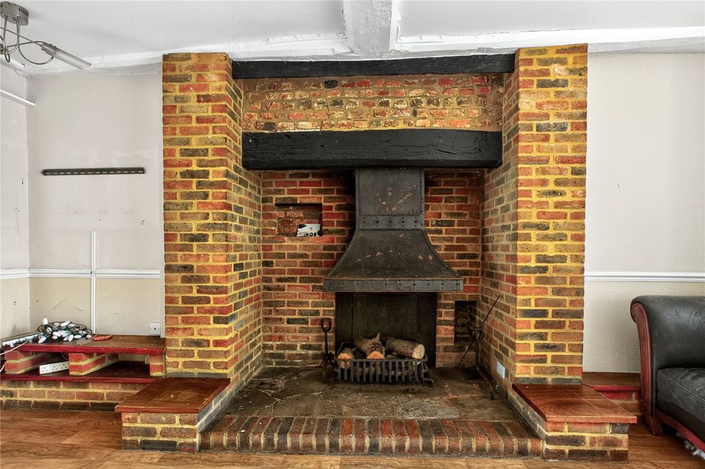 Property photo 2 of 17 Picture No. 08