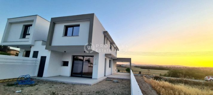 Property photo 2 of 3