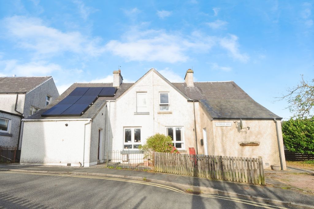 Property photo 2 of 16 Photo