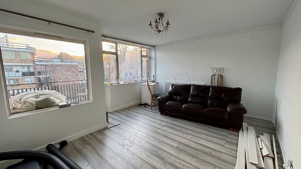 Property photo 2 of 4