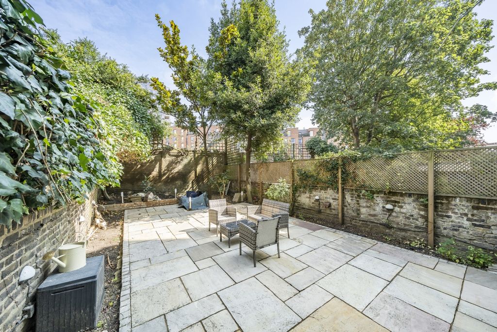 Property photo 1 of 8 1026228 (7)