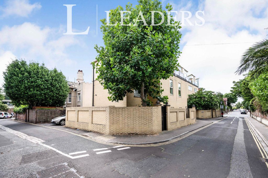 Property photo 2 of 20 1Nelsonroad243