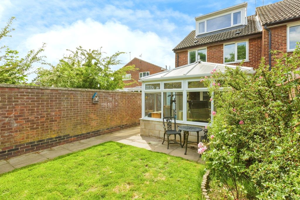 Property photo 2 of 17 Photo