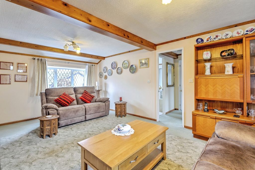 Property photo 3 of 21 Pbox-Img.Jpg