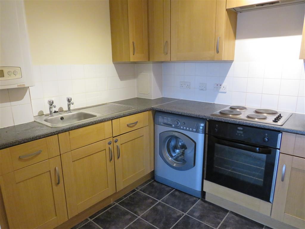 Property photo 2 of 8 Kitchen