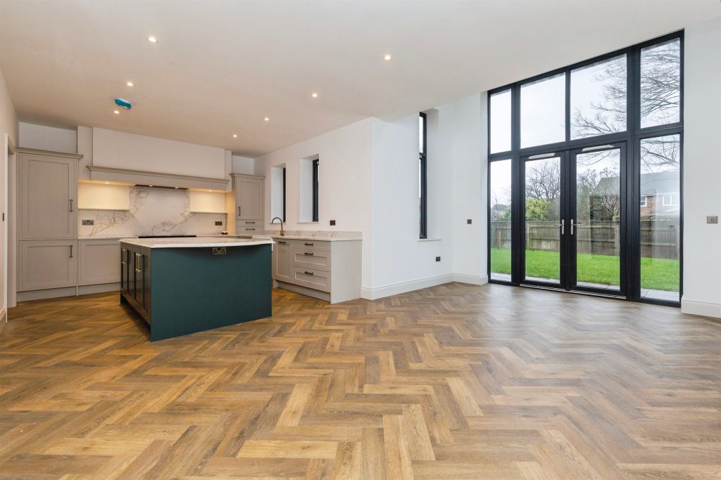 Property photo 3 of 22