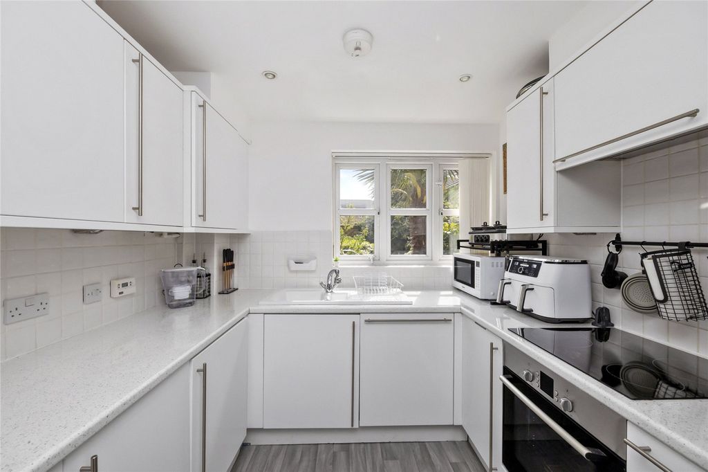 Property photo 3 of 13 Picture No. 19