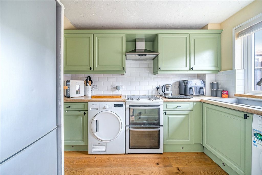 Property photo 3 of 13 Kitchen