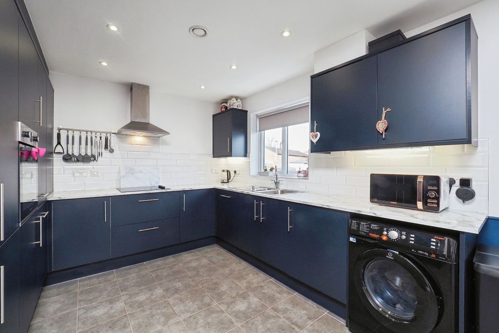 Property photo 2 of 23 Pbox-Img.Jpg