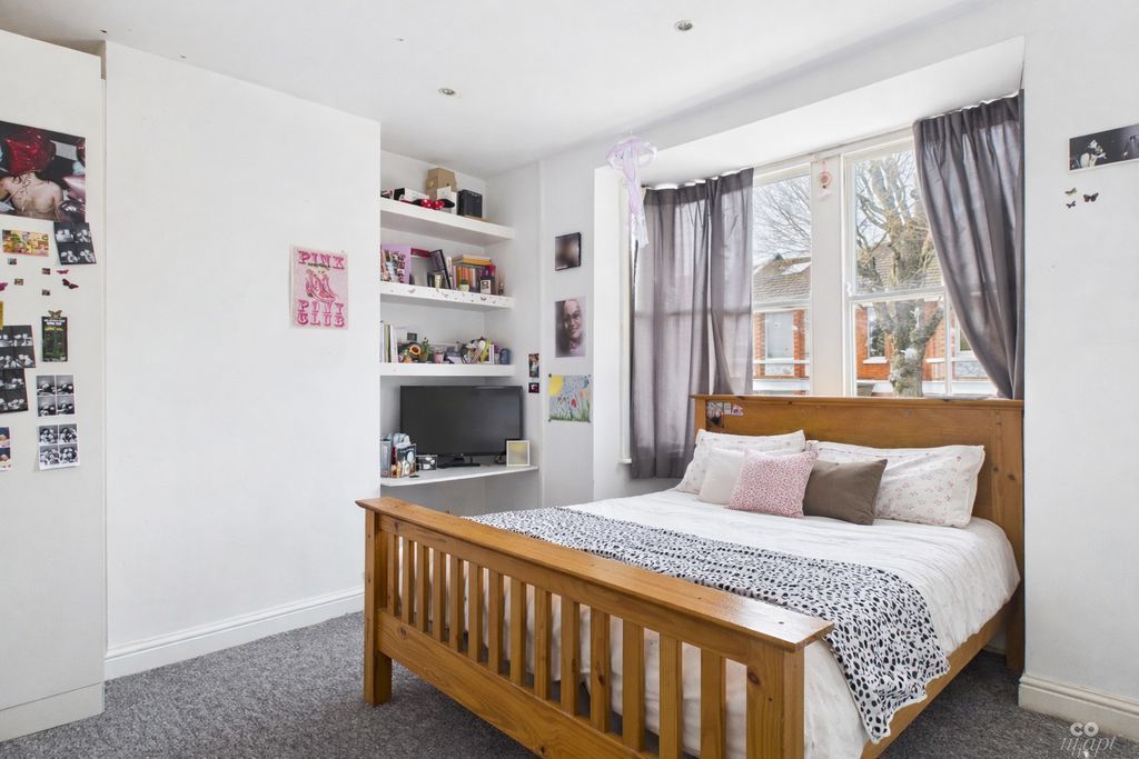 Property photo 2 of 13 Photo 1