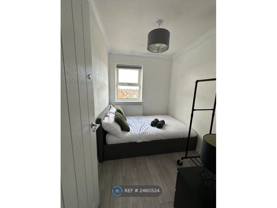 Property photo 3 of 21