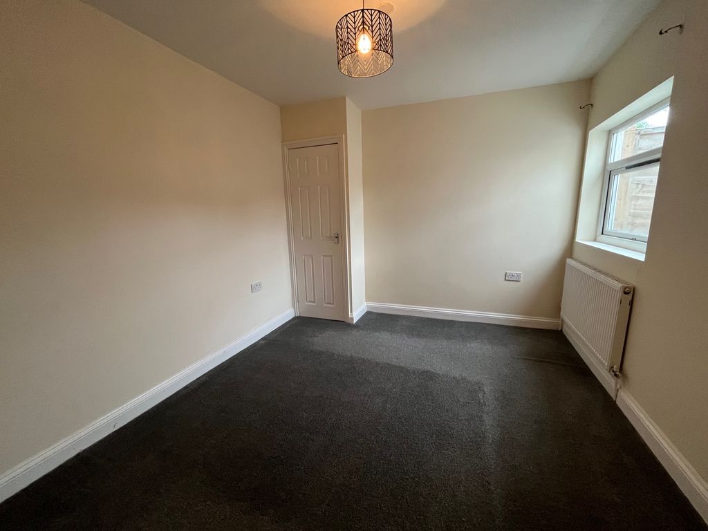 Property photo 3 of 7 Annex