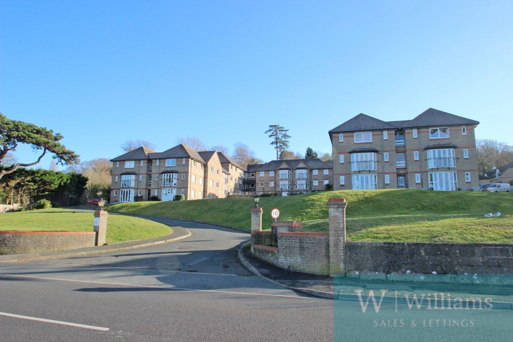 Property photo 1 of 15 Front