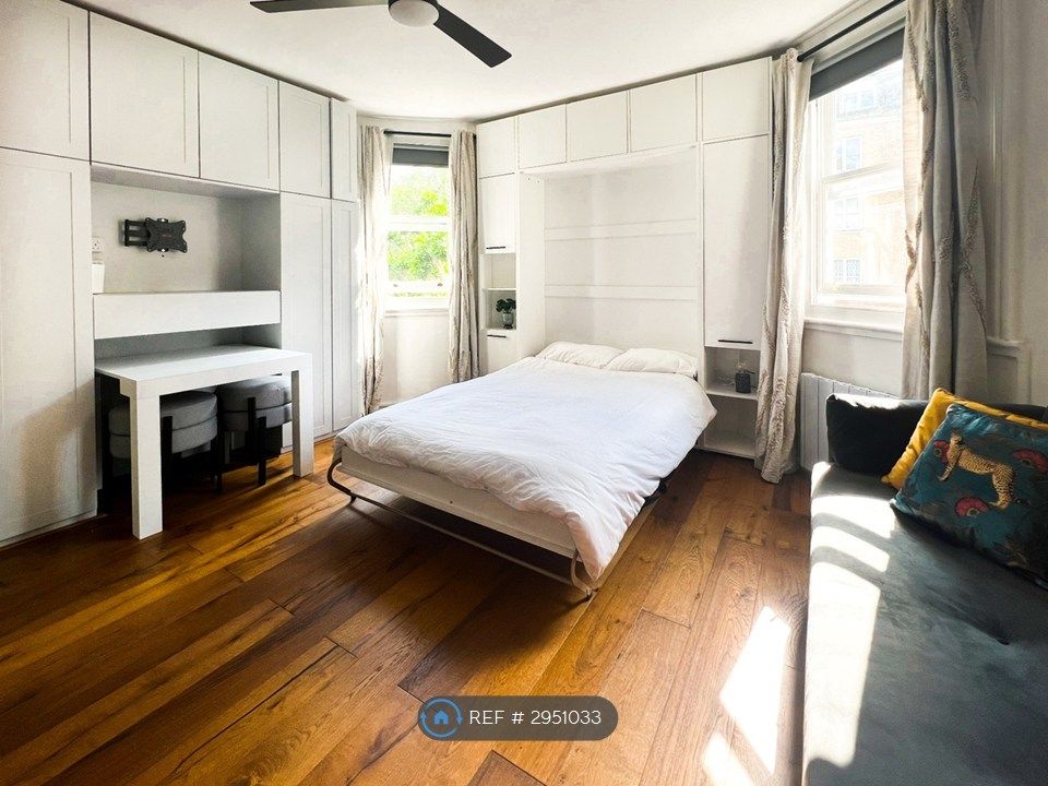 Property photo 3 of 8 Pull Down Bed