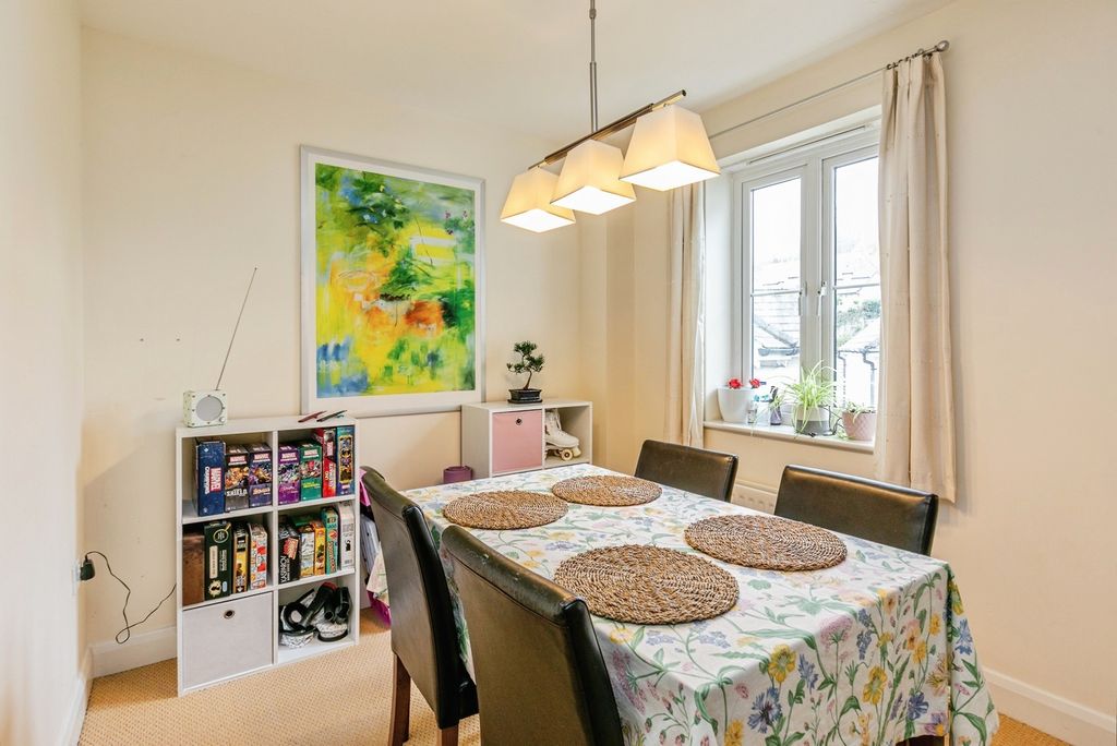 Property photo 3 of 16 Pbox-Img.Jpg