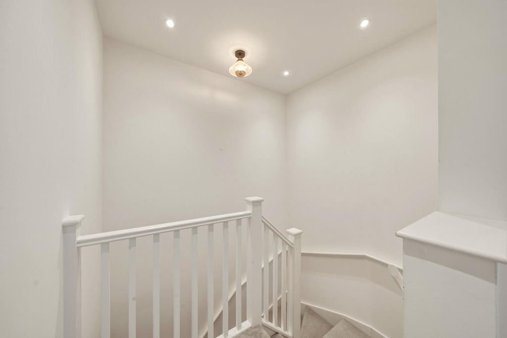 Additional image 13 of 3 bed flat for salePavilion Road, West Bridgford, Nottingham NG2