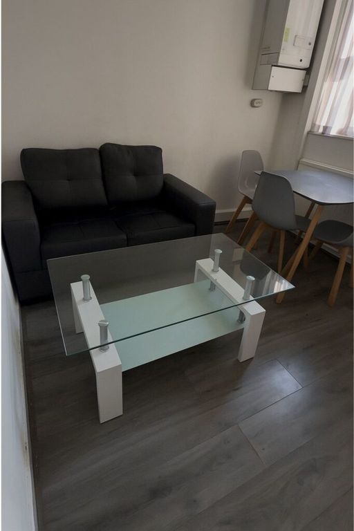 Property photo 3 of 6