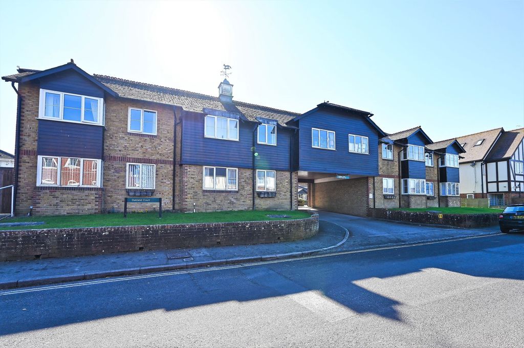 Property photo 1 of 8 Front