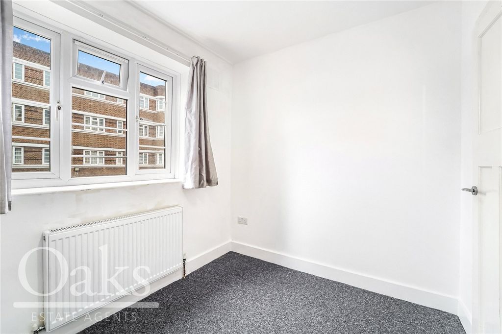 Property photo 3 of 8 Picture No. 06