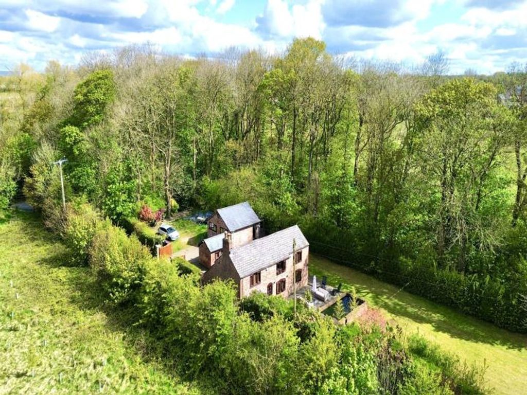 Property photo 2 of 35
