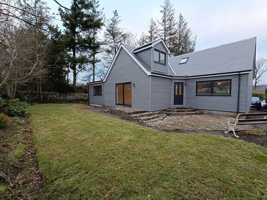 Property photo 3 of 37