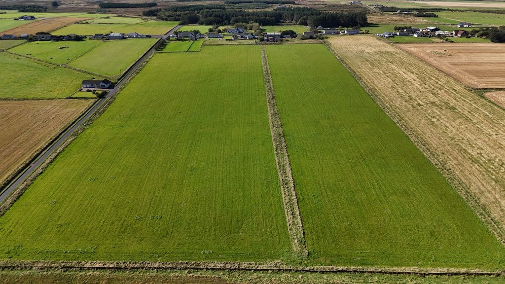 Property photo 3 of 8 Lot 1